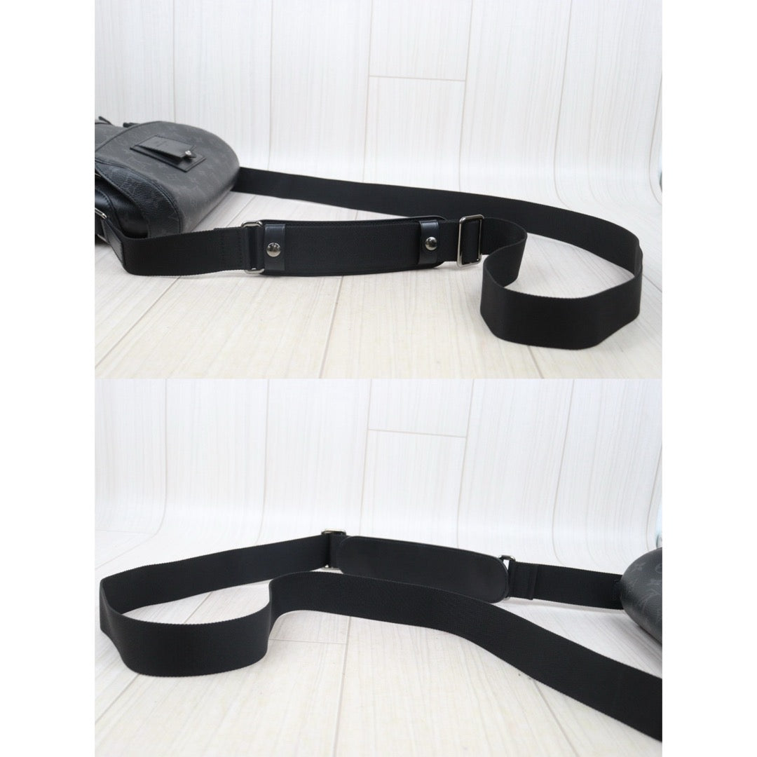 Very Good ( Rank A)｜LV Monogram Messenger  Voyager Shoulder Bag Black｜25072405