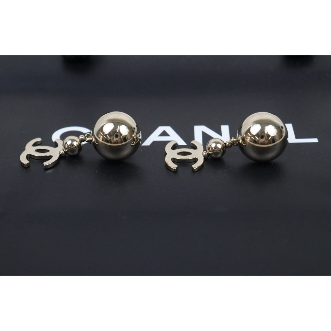 Very Good ( Rank A) ｜CHANEL Coco Mark Round Earrings ｜V25080718