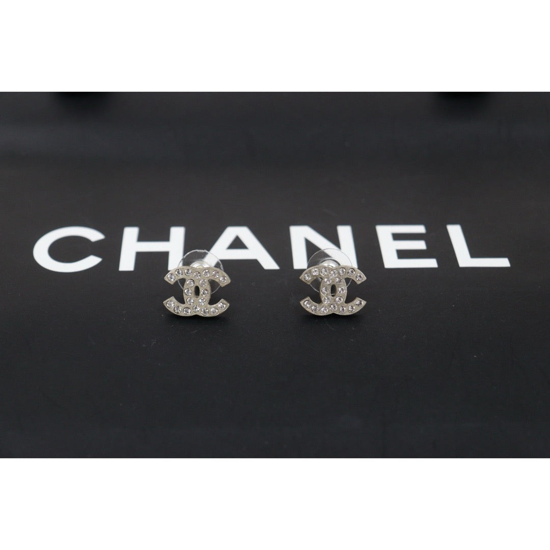Very Good ( Rank A) ｜ CHANEL 06P Coco Mark  Rhinestone Earrings Made In 2006Year ｜V26010913