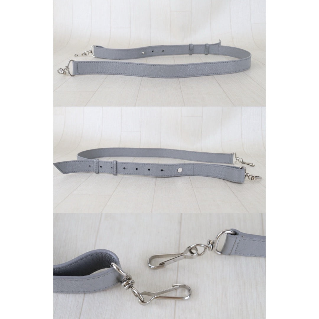 Include Entrupy Certificate of Authenticity｜Very Good ( Rank A)｜Balenciaga Waxed Leather Gaint Classic City Mini Grey HandBag Shoulder Bag ｜S26083014