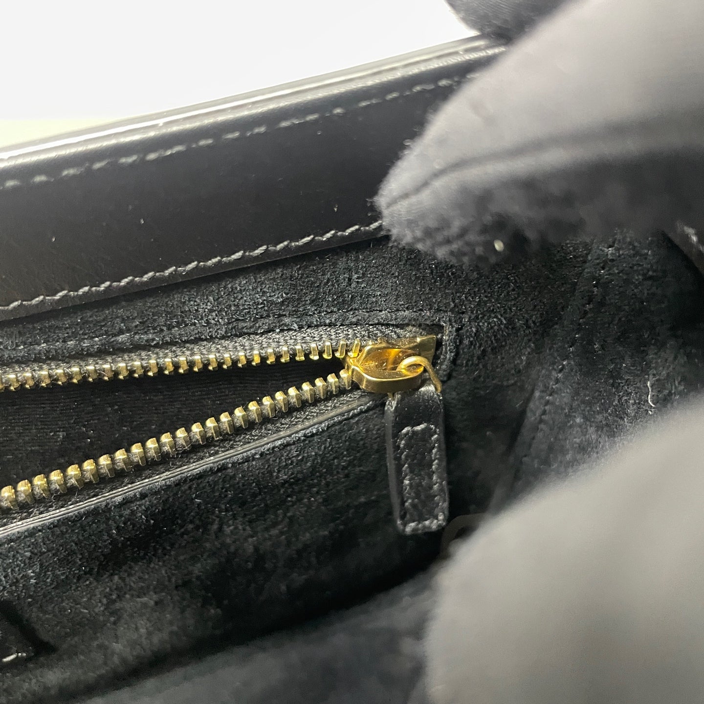 third installment 3/3 ｜ Include Entrupy Certificate of Authenticity｜Very Good ( Rank A)｜  Saint Laurent YSL Hobo Shoulder Bag