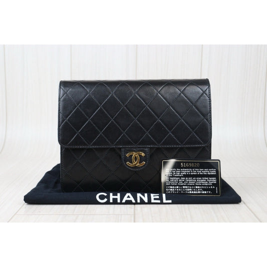 Good ( Rank AB)
| CHANEL Lamb Skin Chain CF 22 Shoulder Bag Made in 1997-1999Year |W24080910