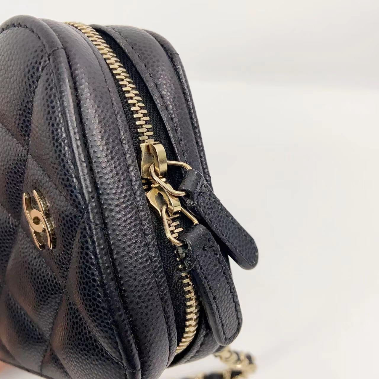 Rank AB ｜ CHANEL Caviar Skin Mobile Holder Shoulder Bag Black｜2302224