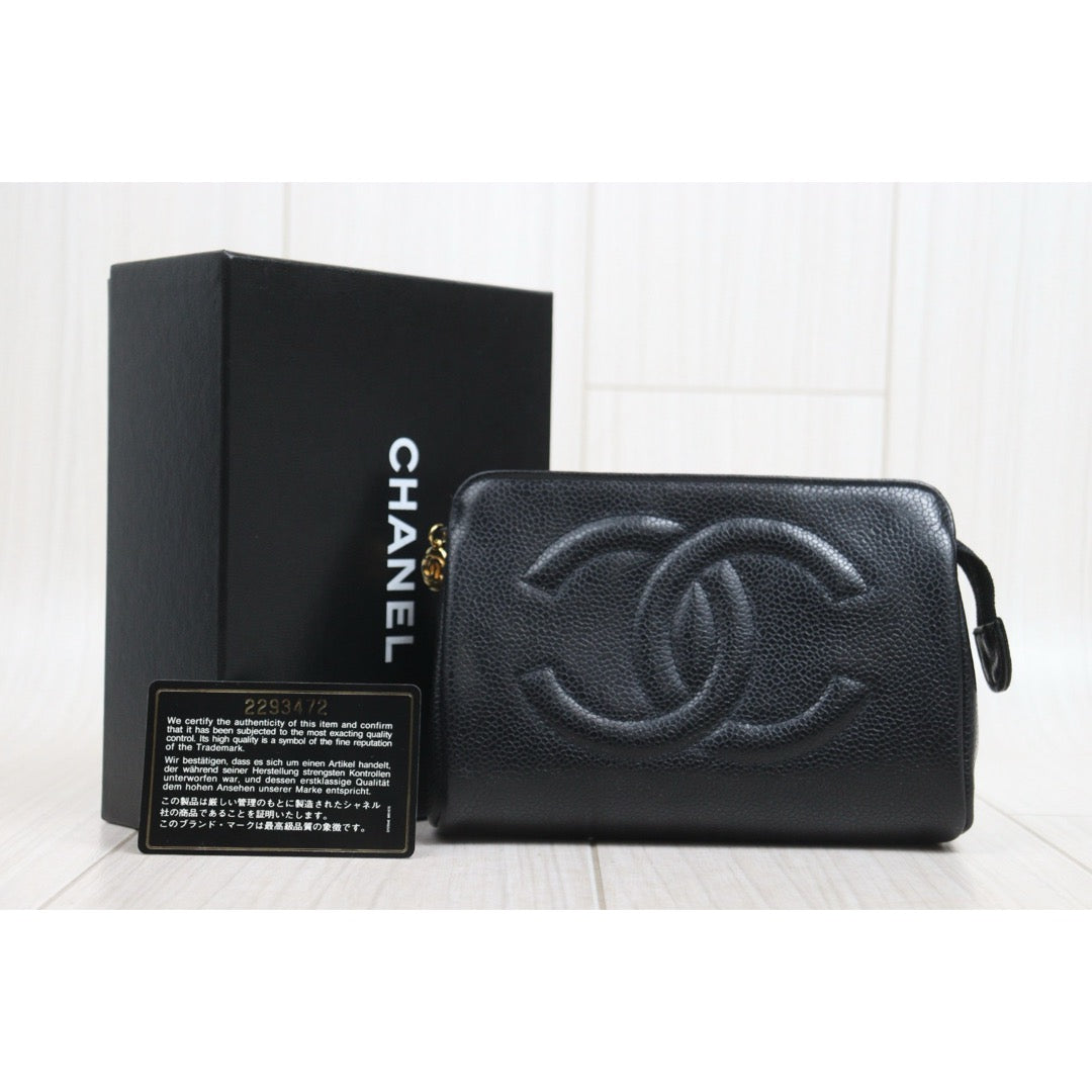 Include Entrupy Certificate of Authenticity｜Very Good ( Rank A)｜CHANEL Caviar Skin Calf Leather Vanity Case Black Made In 1991-1994Year｜26070315