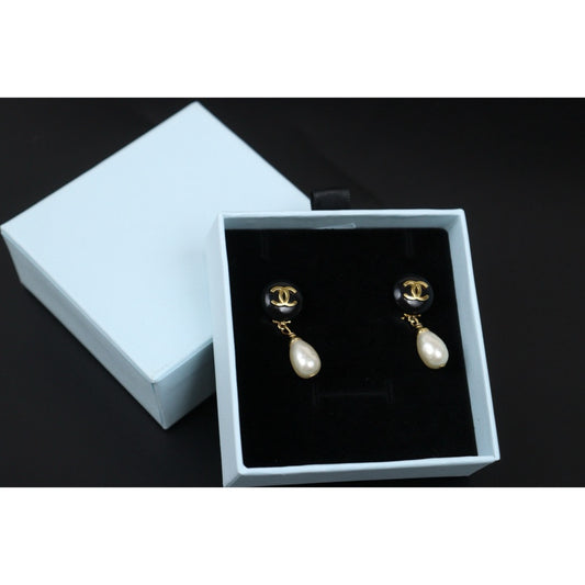 Very Good ( Rank A) ｜CHANEL  COCO Mark  Pearl  Drop  Earrings Made In 1995Year｜25080710