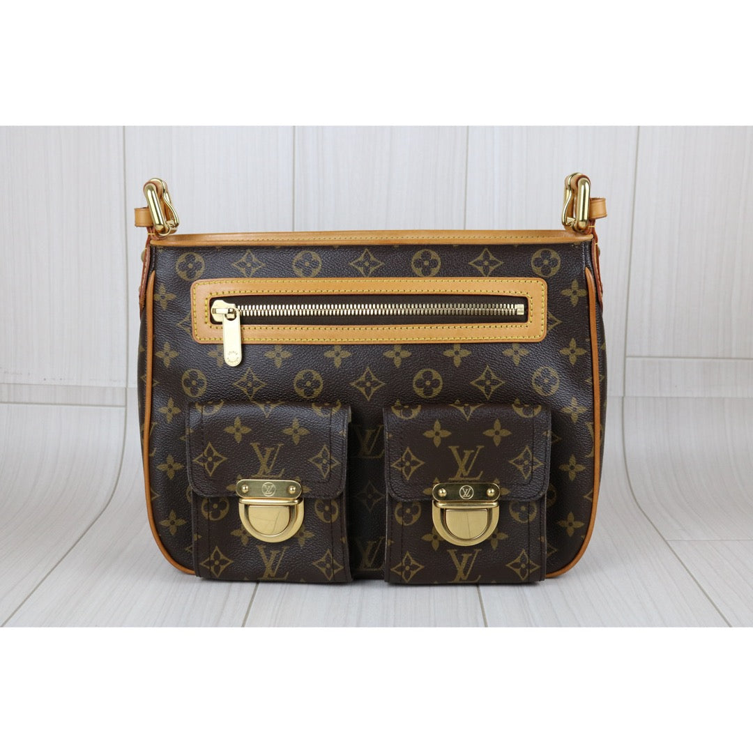 Very Good( Rank A) ｜ LV Monogram Hudson GM Shoulder Bag