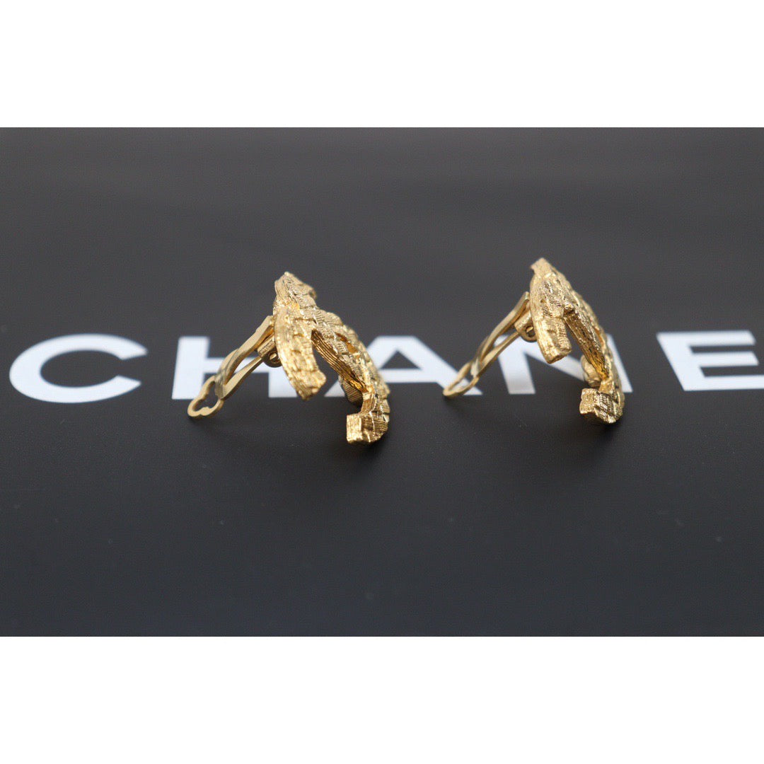 Very Good ( Rank A)｜CHANEL Coco Mark Knitting Design Earrings ｜24042514