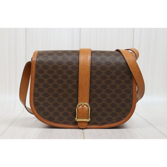 Include Entrupy Certificate of Authenticity｜Good ( Rank AB) ｜ CELINE Macadam Shoulder Bag ｜26041502