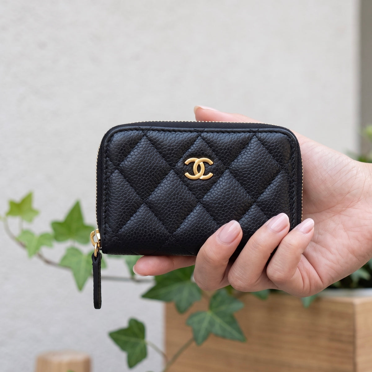 Include Entrupy Certificate of Authenticity｜Very Good ( Rank A)｜CHANEL Caviar Skin Black Zipper Wallet Made In 2018Year｜X26061803