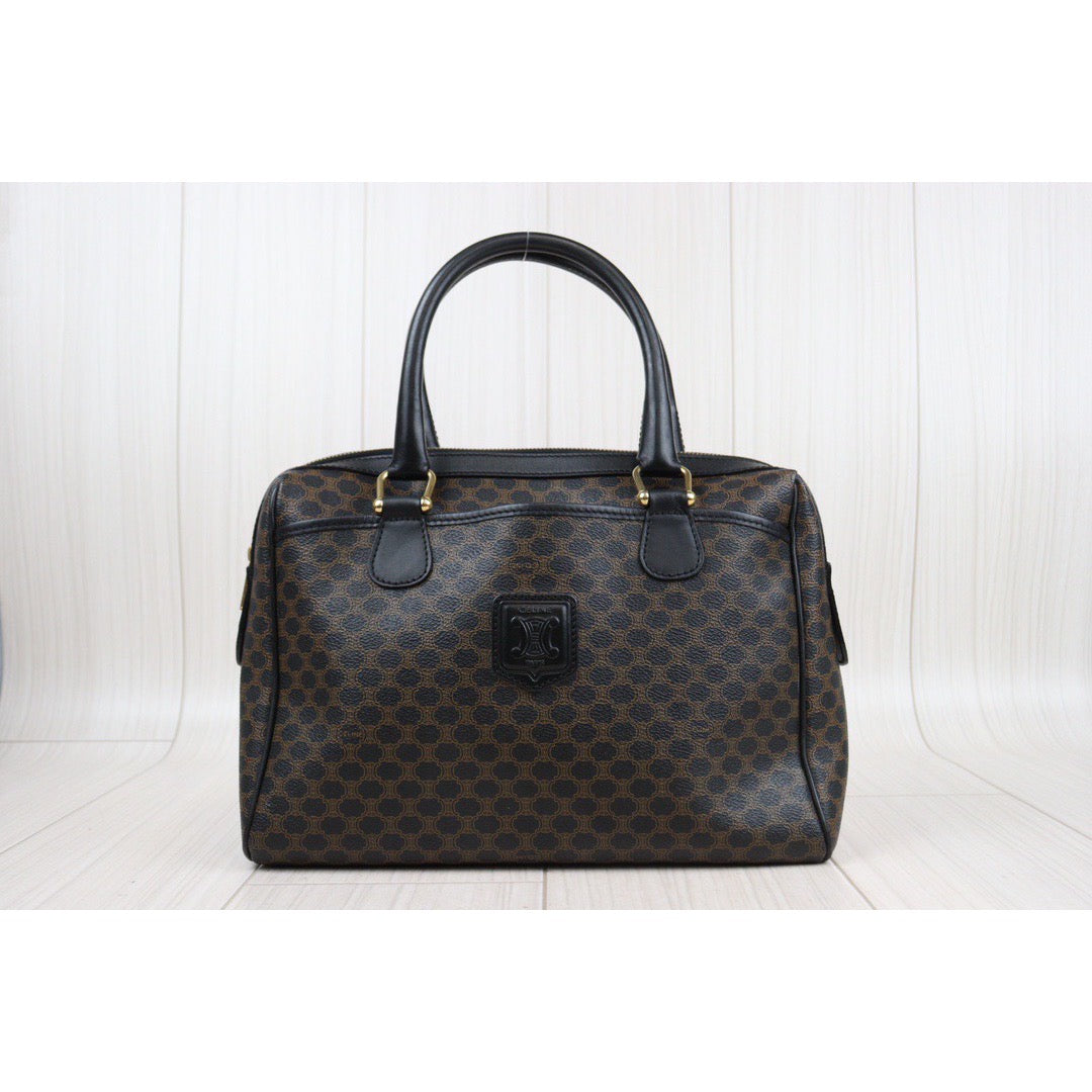 Rank AB ｜ CELINE Macadam Black Poston 30 Bag Hand Bag ｜V24030751