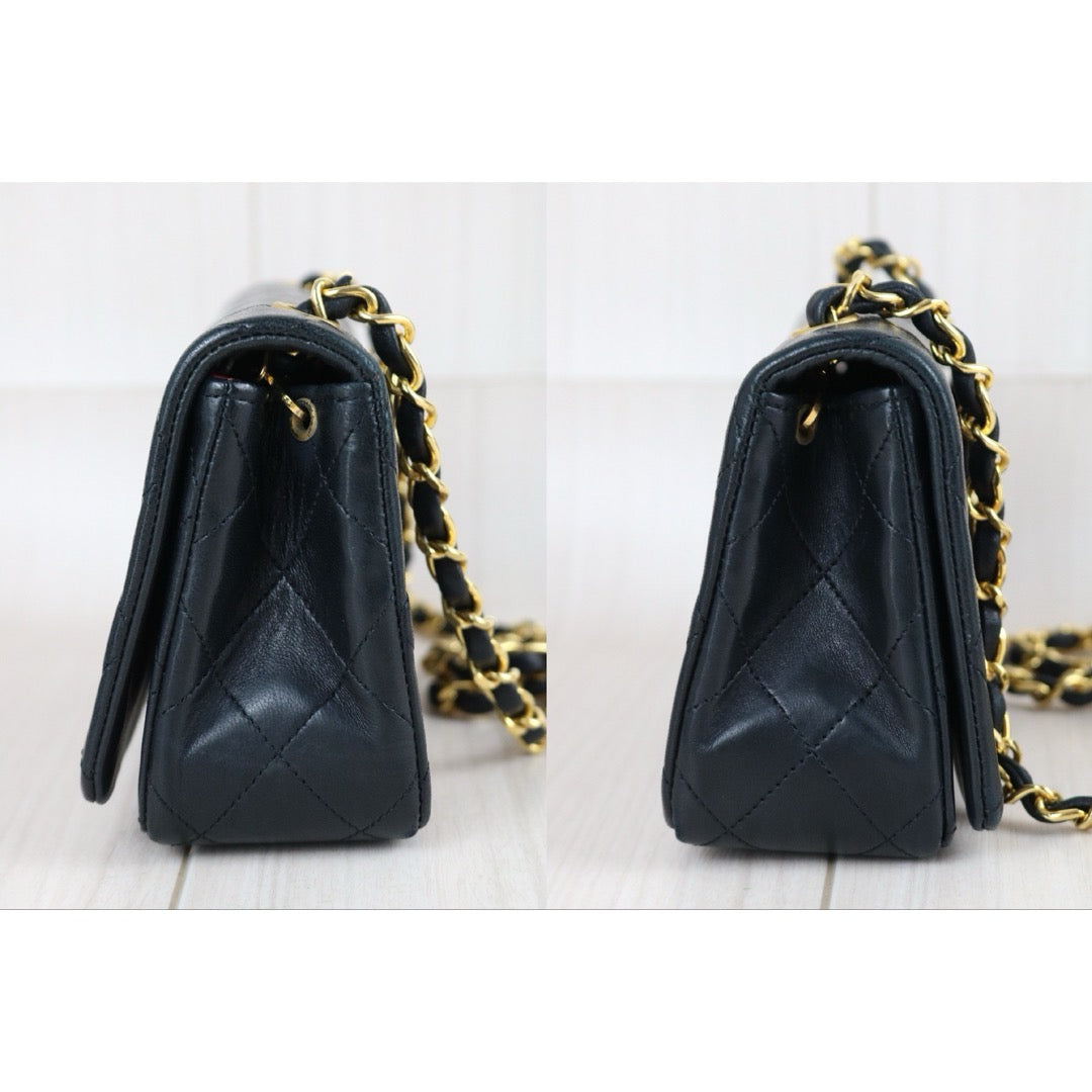 Include Entrupy Certificate of Authenticity｜Very Good ( Rank A)｜ Chanel Lamb Skin Mini Classic Flap Bag Black Made In 1989-1991 Year｜S26080103