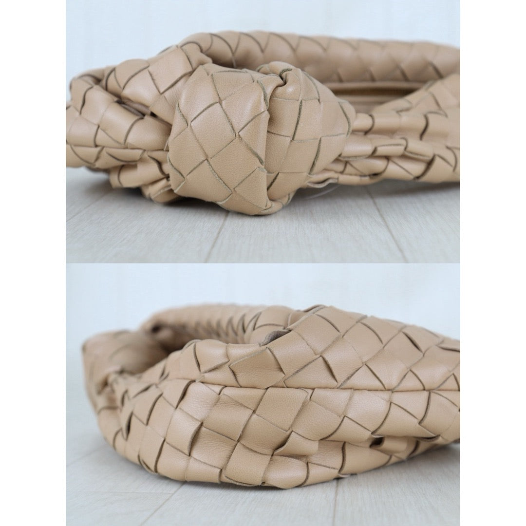 Include Entrupy Certificate of Authenticity｜Very Good ( Rank A)｜ Bottega Veneta Lamb Skin Mini Jodie Hand Bag Beige｜S26083013