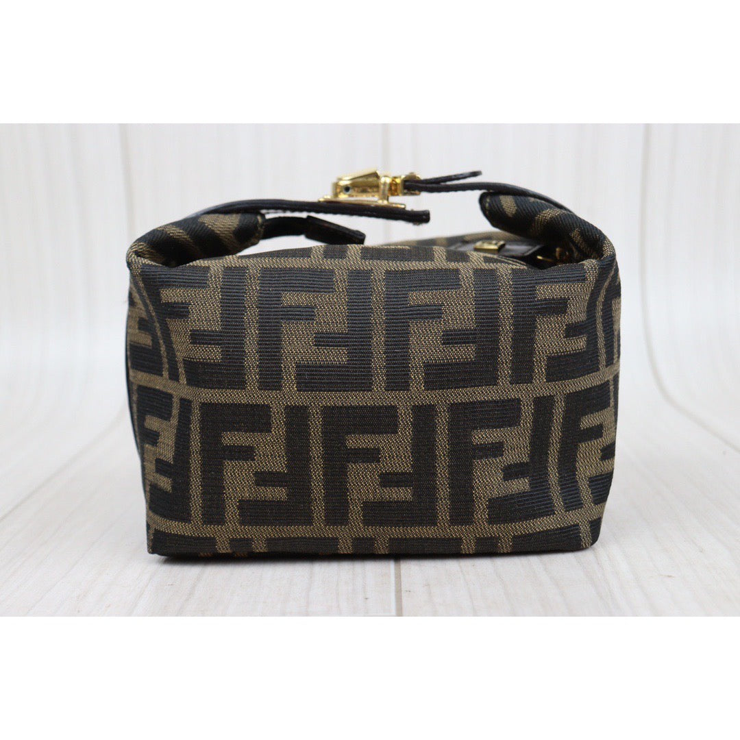Rank A ｜ FENDI Zucca Handbag ｜23122113
