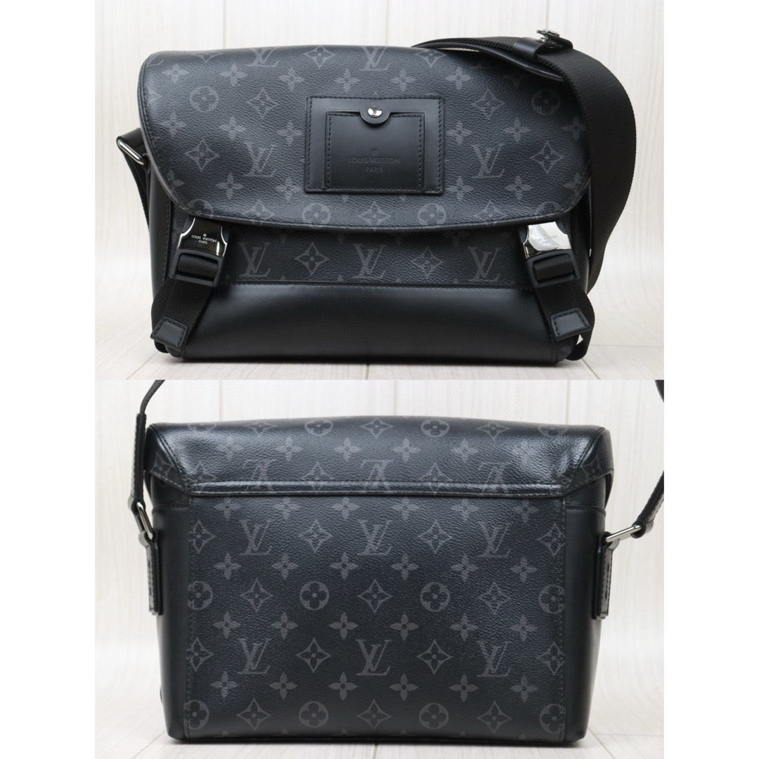 Very Good ( Rank A)｜ LV  Monogram Voyager Shoulder Bag Black｜P25012210