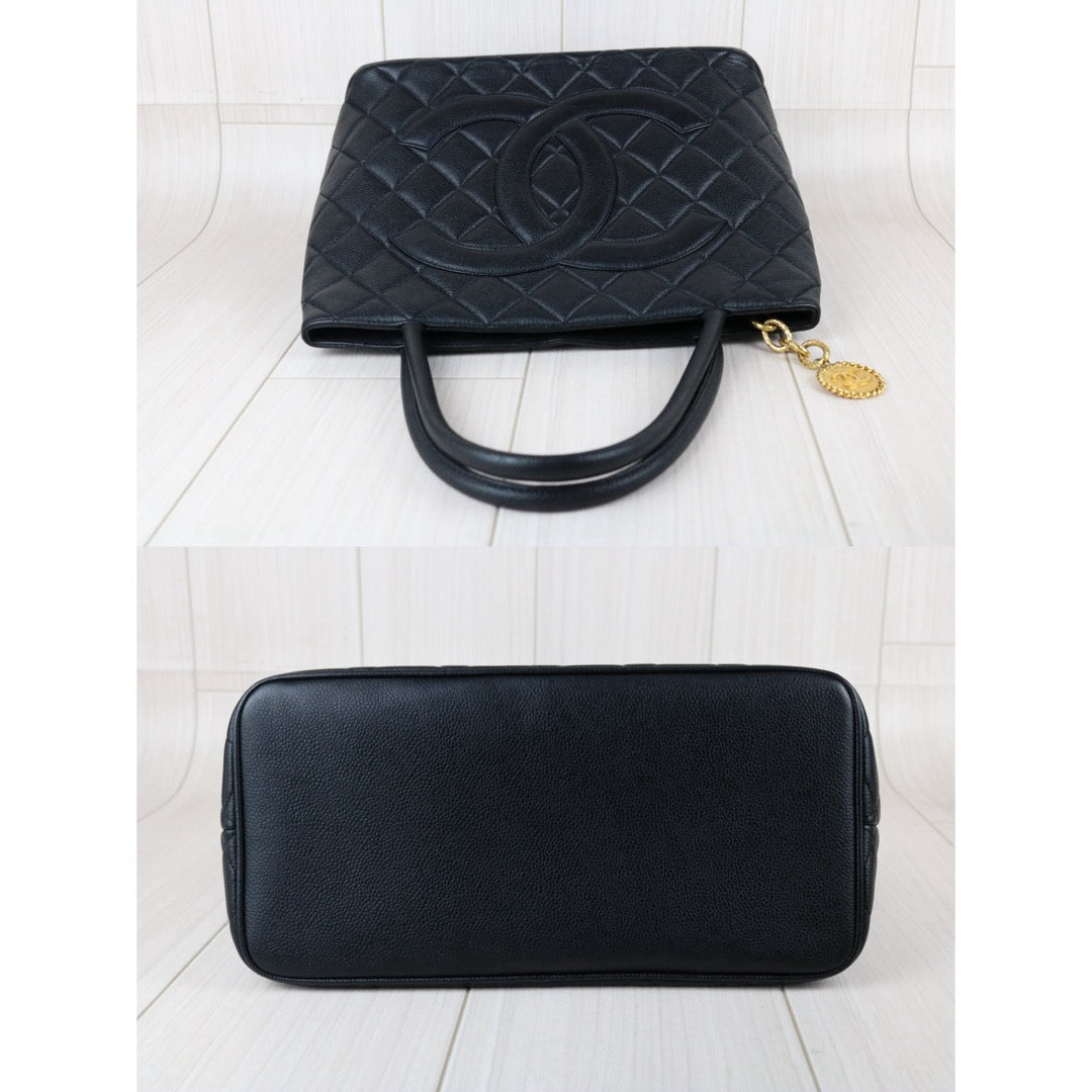 Include Entrupy Certificate of Authenticity｜Very Good ( Rank A)｜ CHANEL Caviar Skin Calf Leather Tote Bag Black Made In 1996～1997Year｜26052002