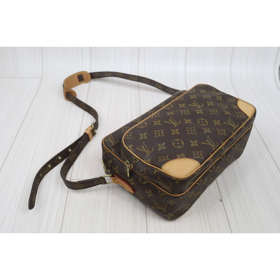 Include Entrupy Certificate of Authenticity｜Fair ( Rank B) ｜ Louis Vuitton Monogram Nile Shoulder Bag｜26011307