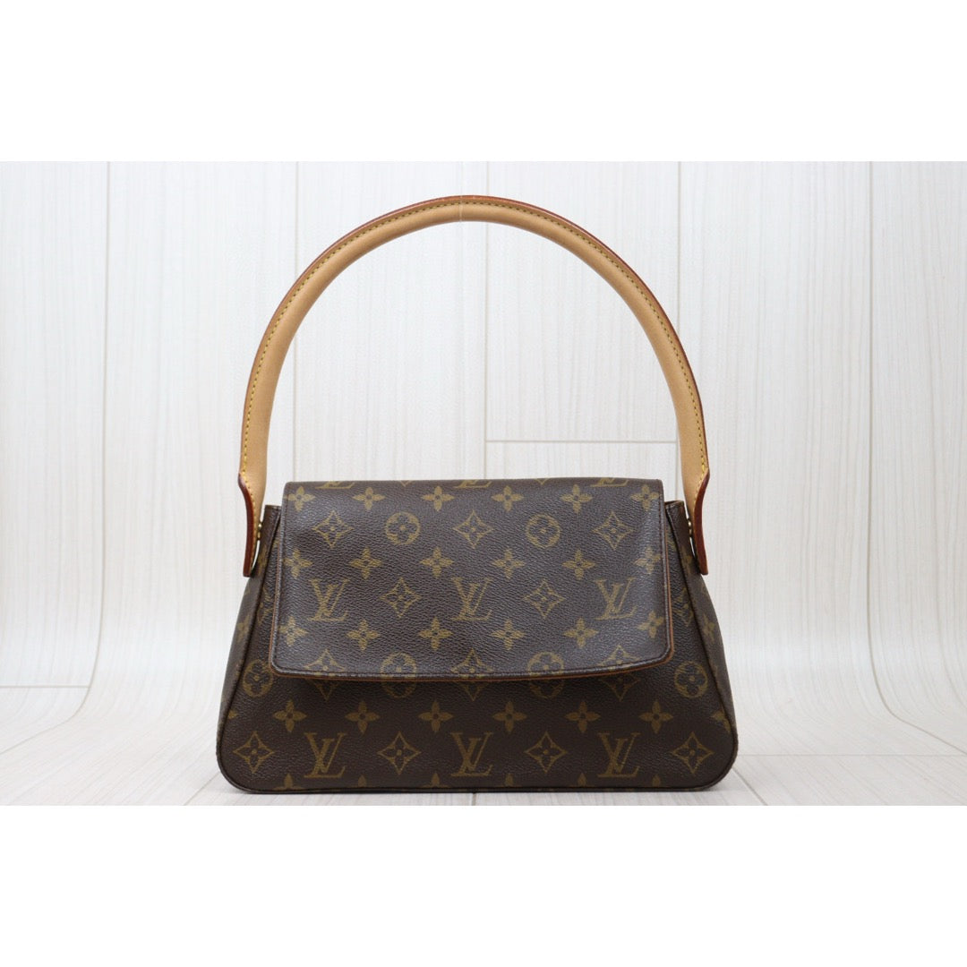 Good ( Rank AB)｜ LV Monogram Looping Mini Shoulder Bag ｜24122713