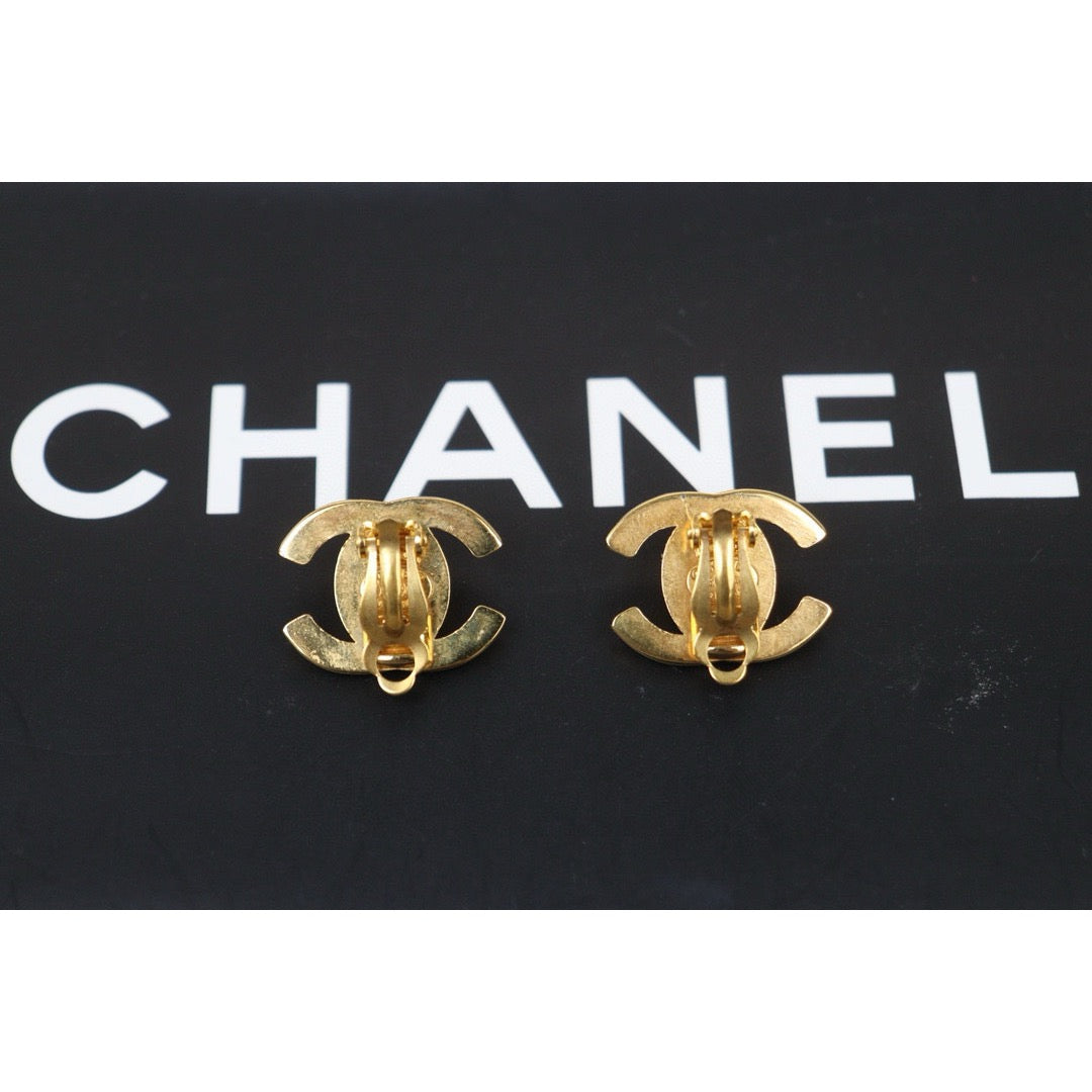 Excellent（Rank SA）｜CHANEL Vintage 18K Gold Plating Earrings  Made In 1995Year ｜24120920