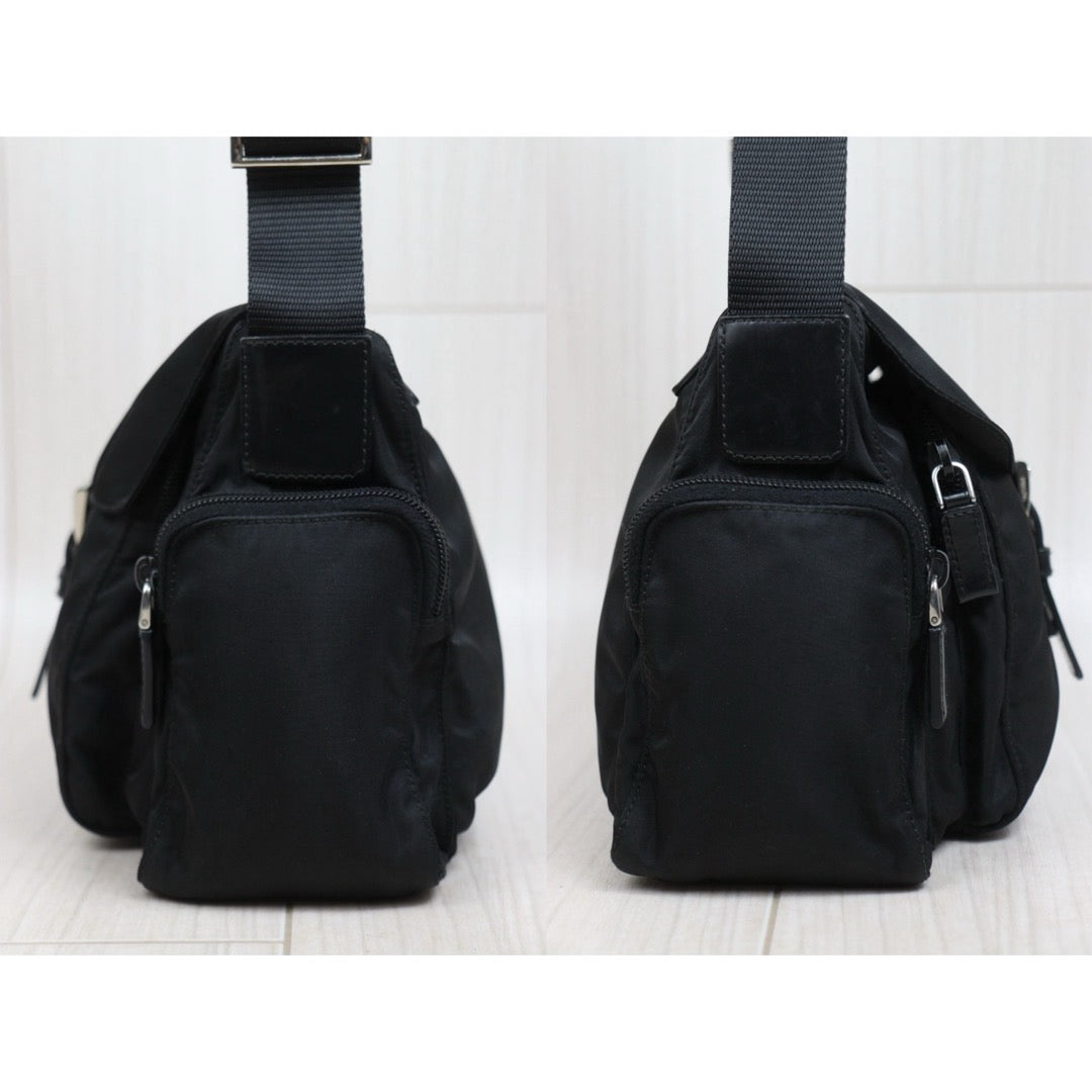 Good ( Rank AB) ｜Prada  Nylon Shoulder Bag  Black PM Silver Hardware｜26021604