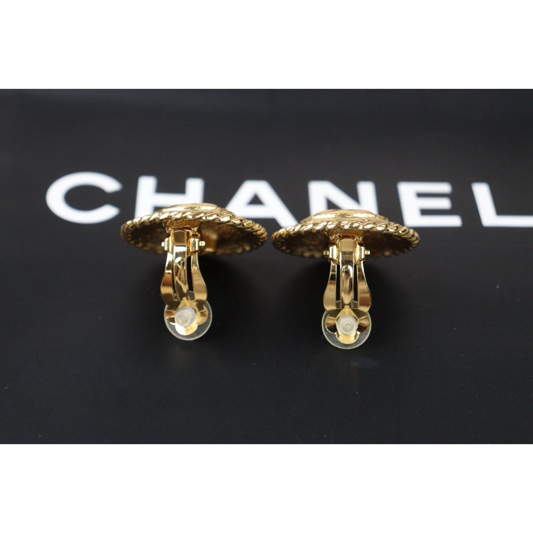 Very Good ( Rank A) ｜CHANEL Coco Mark Gold 24 Plated Earrings ｜Y24080206