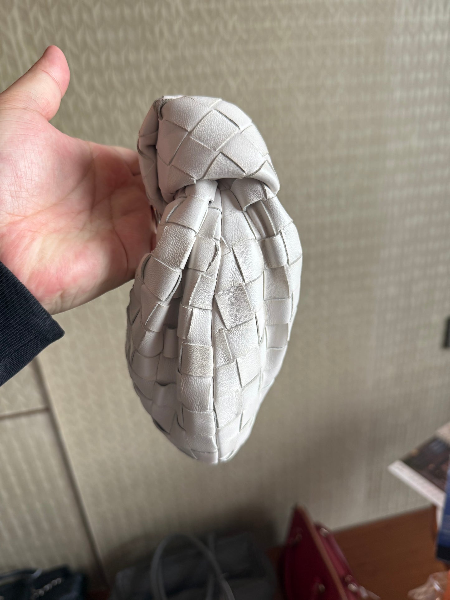 Very Good ( Rank A)｜ Bottega Veneta Lamb Skin Mini Jodie Hand Bag