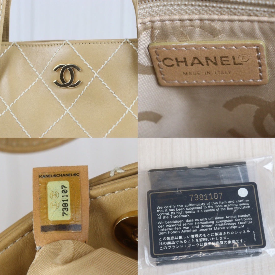 Rank AB ｜Chanel Lamb Skin Wild Stitching Coco Mark HandBag Made In 2002～2003 Year｜V23091511