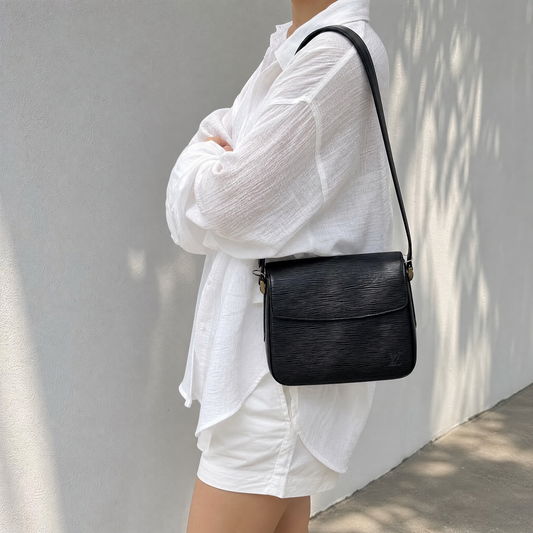 Include Entrupy Certificate of Authenticity｜Very Good ( Rank A)｜ Louis Vuitton Epi  Shoulder Bag Black｜26080101