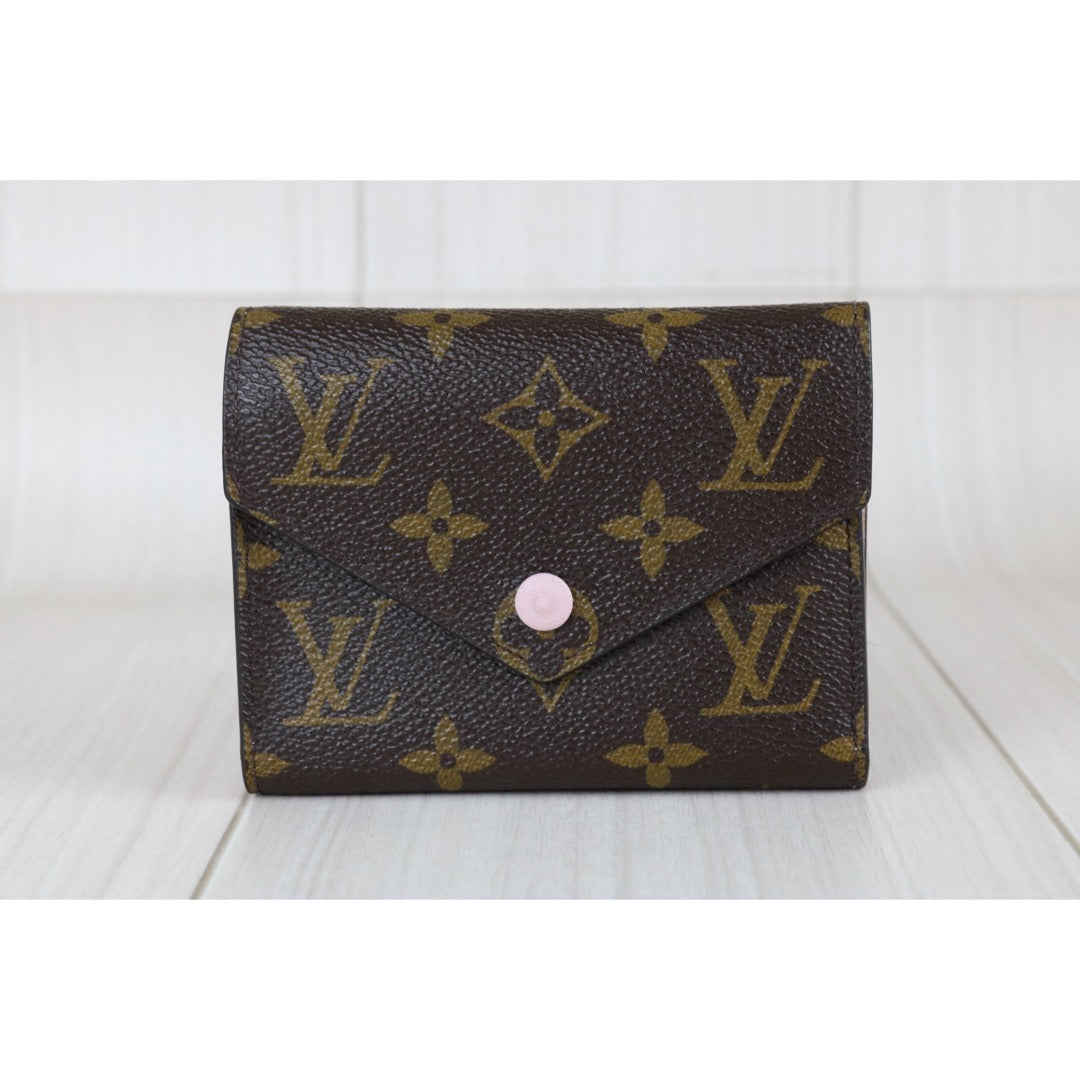 Include Entrupy Certificate of Authenticity｜Very Good ( Rank A)｜  Louis Vuitton Monogram  Wallet ｜S26031513