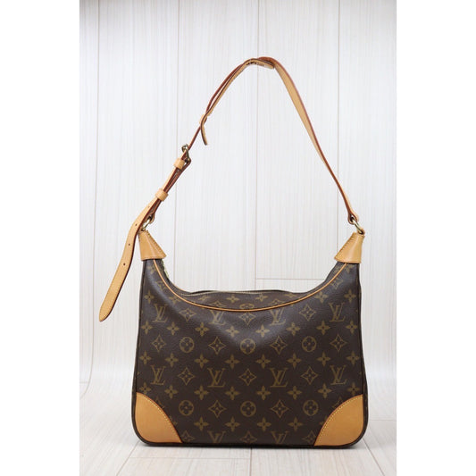 Rank AB｜LV Monogram Boulogne 30 Shoulder Bag ｜V24061009