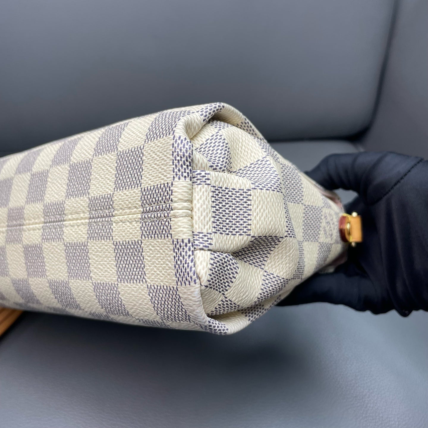Good ( Rank AB)｜LV Shoulder Bag