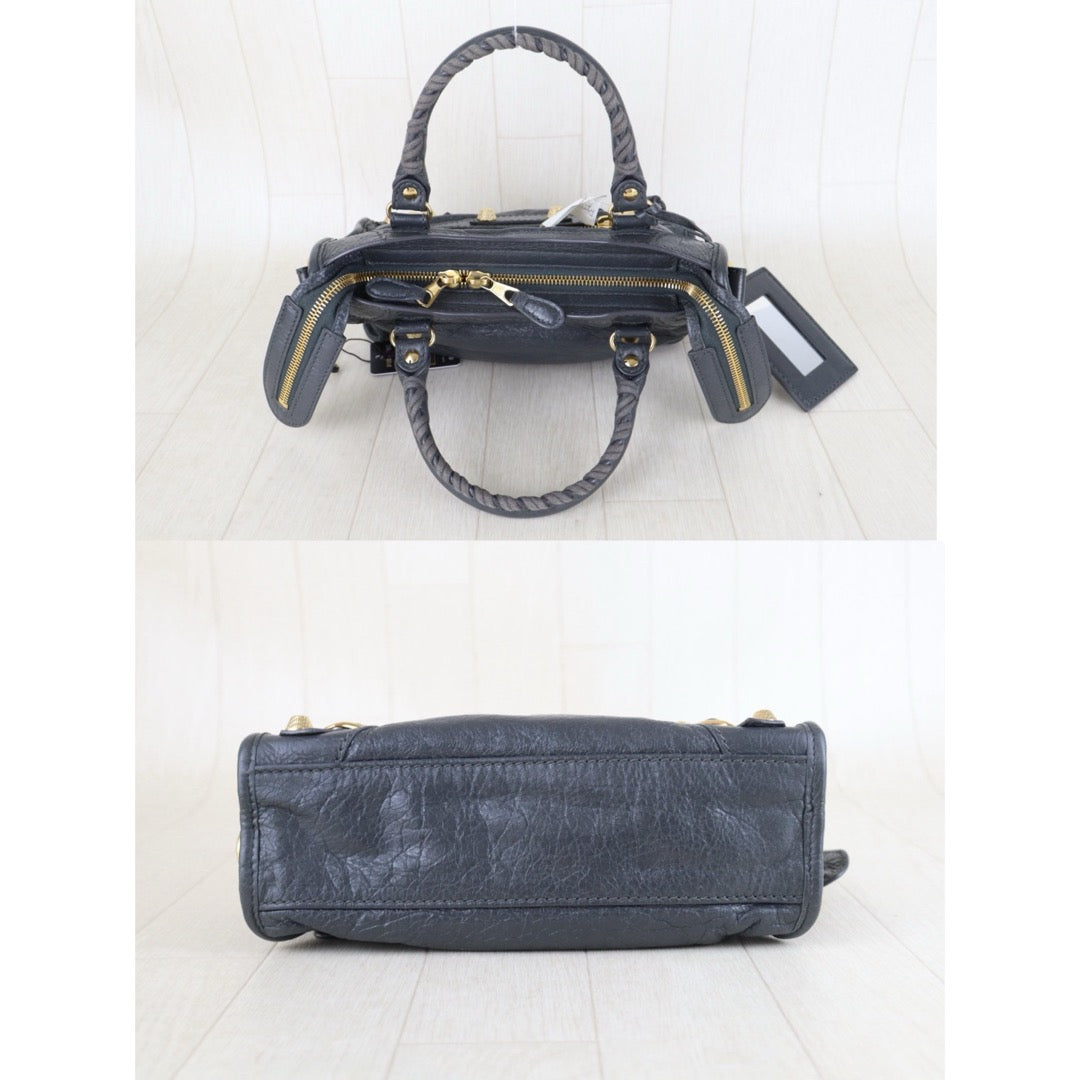 Include Entrupy Certificate of Authenticity｜Very Good ( Rank A)｜Balenciaga Waxed Leather Gaint Classic City Mini Grey HandBag Shoulder Bag ｜Z26100205