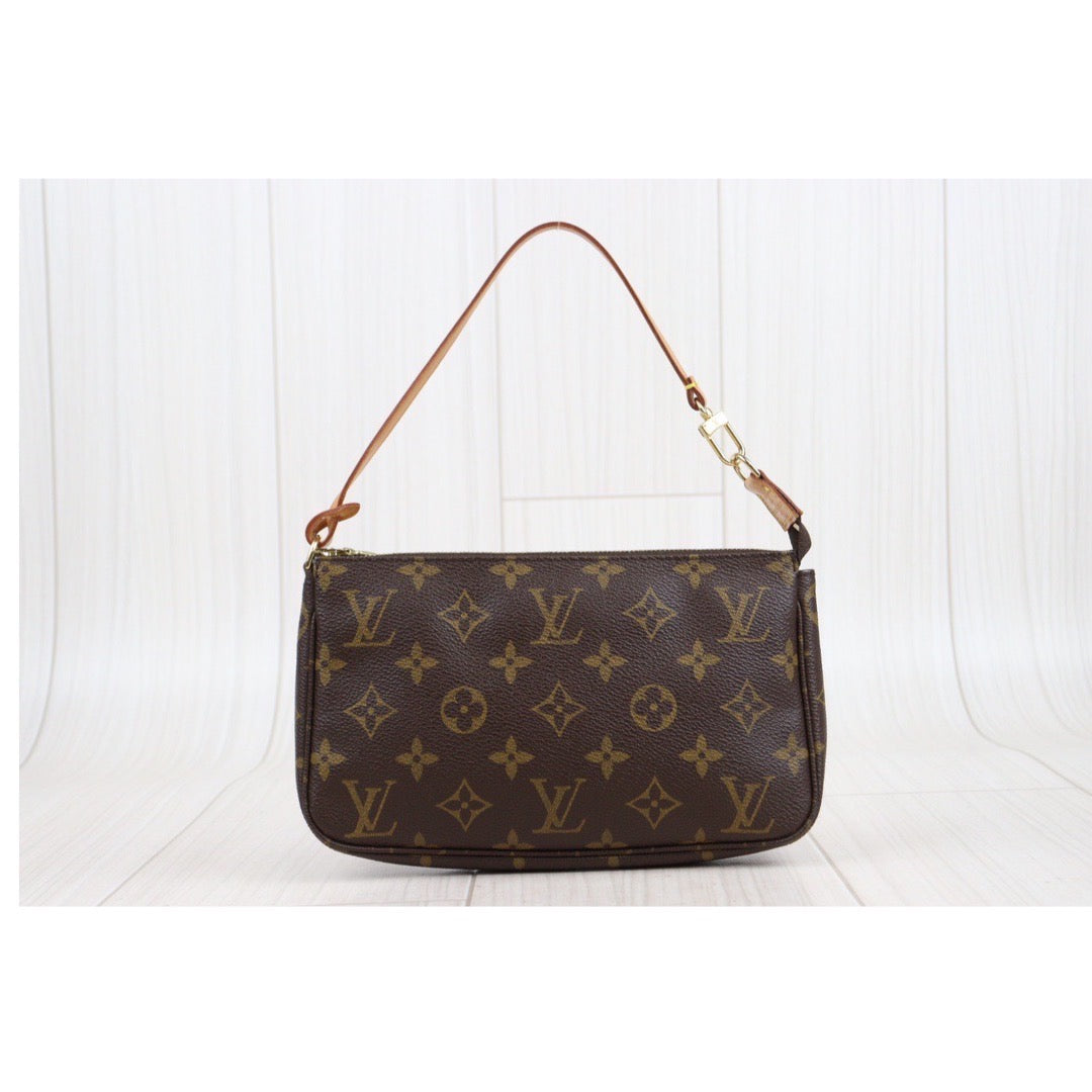 Rank A ｜ LV Monogram Pochette Accessoires ｜V23110916