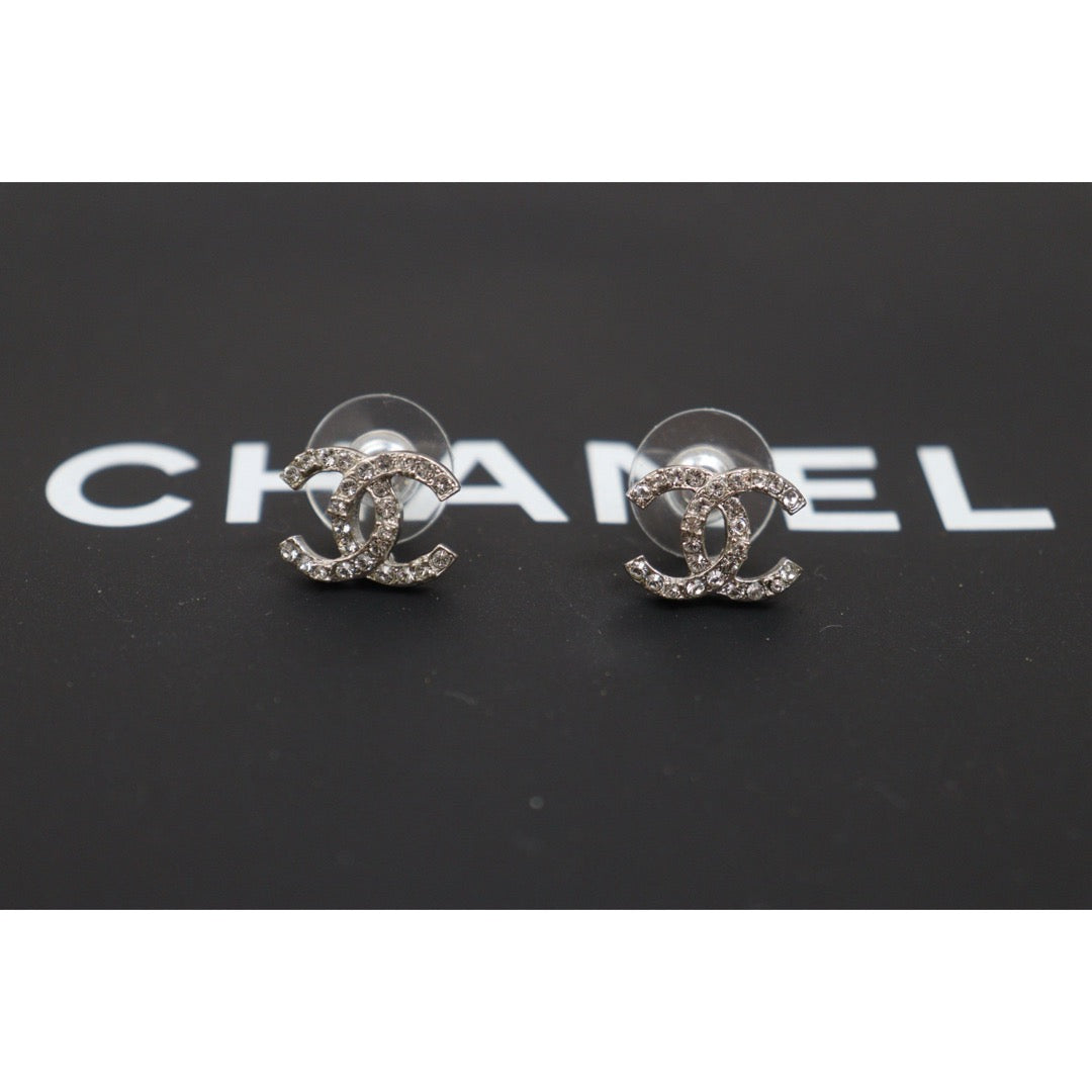 Include Authentic Detective Certificate of Authenticity｜Very Good ( Rank A) ｜CHANEL  COCO Mark Rhinestone Earrings ｜26070701