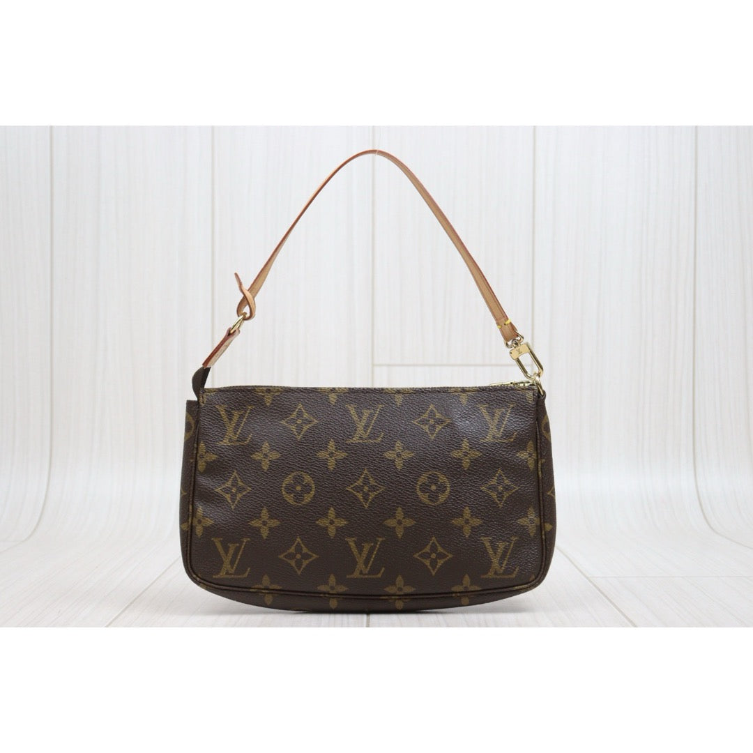 Include Entrupy Certificate of Authenticity｜Very Good ( Rank A)｜ Louis Vuitton  Monogram Pochette Accessoires ｜26061102