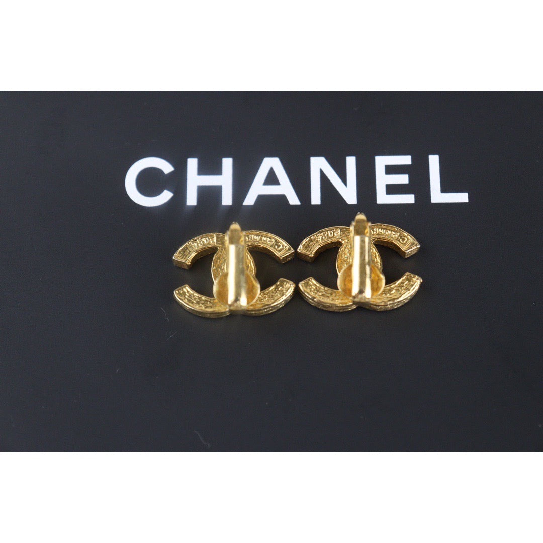 Rank A ｜CHANEL COCO Rhinestone 18k Gold Plated Earrings ｜V23082618