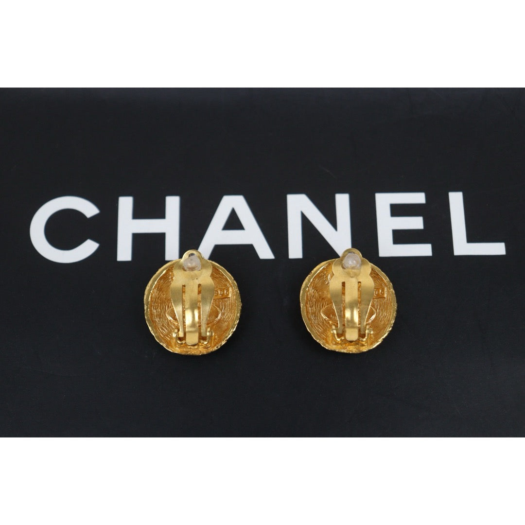 Very Good ( Rank A) ｜ CHANEL Coco Mark  Weave Gold Earrings Made In 1992Year ｜25112505