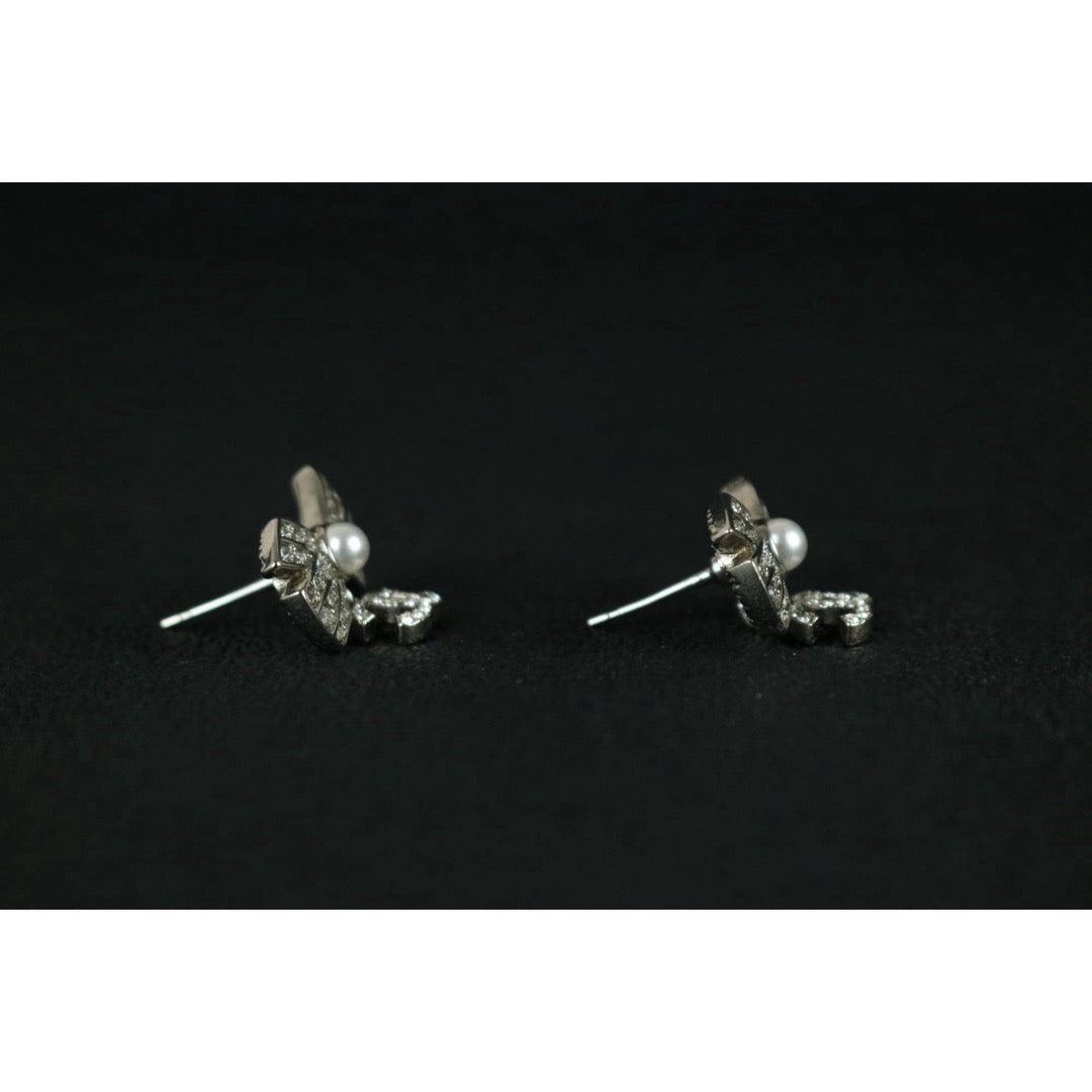 Include Authentic Detective Certificate of Authenticity｜Very Good ( Rank A) ｜CHANEL A22P COCO Mark Bow Pearl Rhinestone Earrings Made In 2022 Year｜S26071001