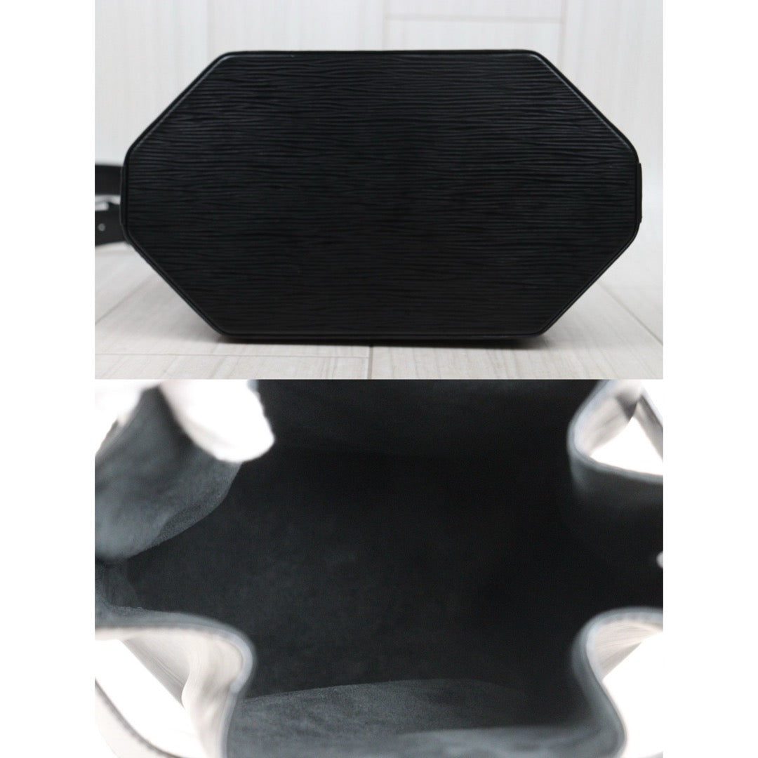 Very Good ( Rank A)｜ LV Epi Sack de Paul Shoulder Bag Black PM｜25111701