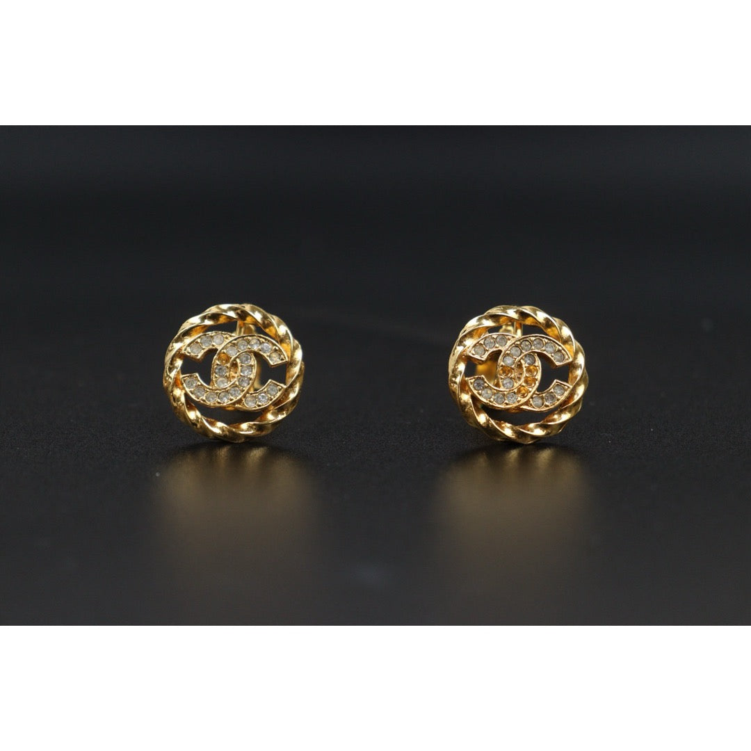Good ( Rank AB) ｜CHANEL Coco Mark Gold 24 Plated Rhinestone Earrings｜V25061912