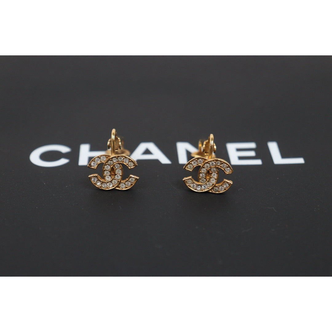 Include Authentic Detective Certificate of Authenticity｜Very Good ( Rank A) ｜CHANEL  COCO Mark Rhinestone Earrings ｜26070307