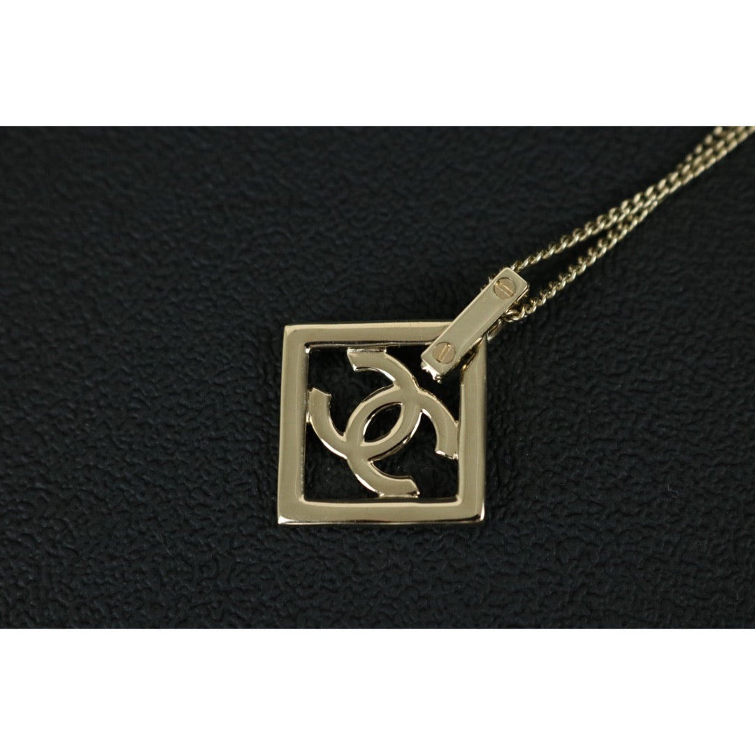 Include Authentic Detective Certificate of Authenticity｜Excellent（Rank SA） ｜ CHANEL B25P  Coco Mark  Argyle Cutout Rhinestone  Necklace｜S26062103