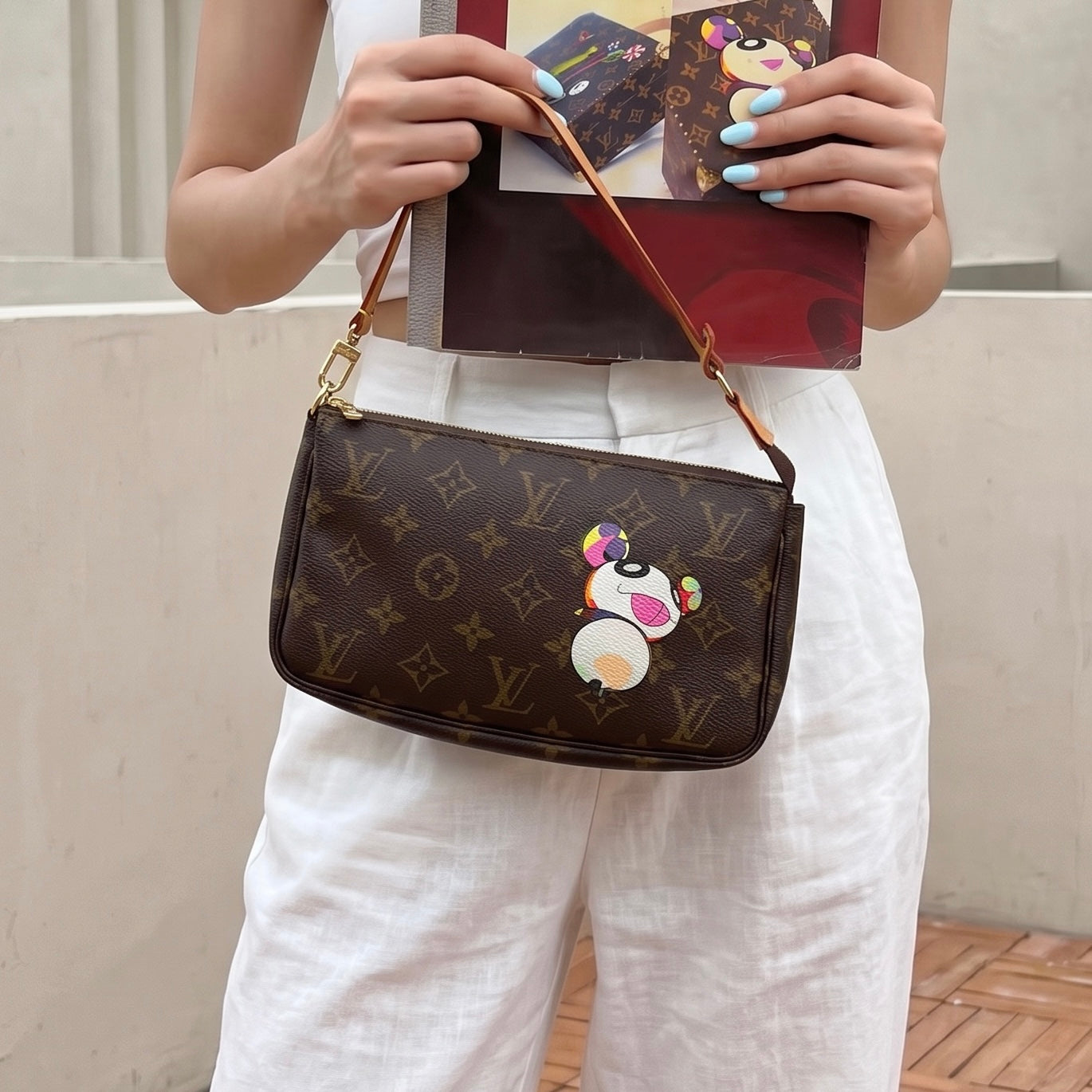 Include Entrupy Certificate of Authenticity｜Good ( Rank AB) ｜ Louis Vuitton Takashi Murakam Monogram Panda Pochette Accessoire｜S26083021