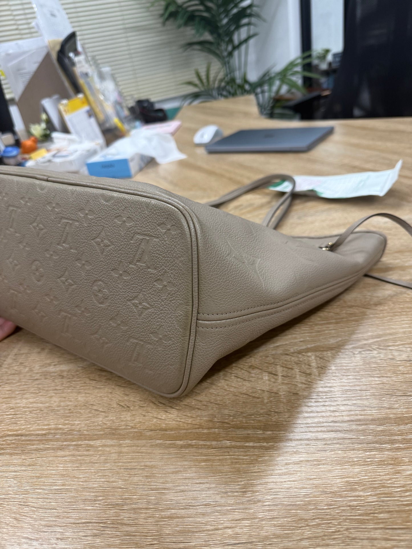 LV Full leather Neverful MM Shoulder Bag IC chips