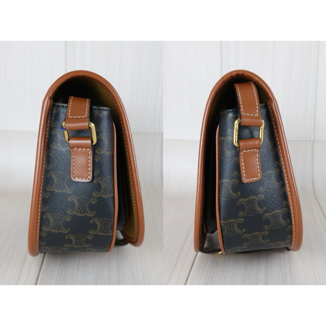 Very Good ( Rank A) ｜ CELINE Macadam Triomphe Cross Body Shoulder Bag Current Model｜S25102803