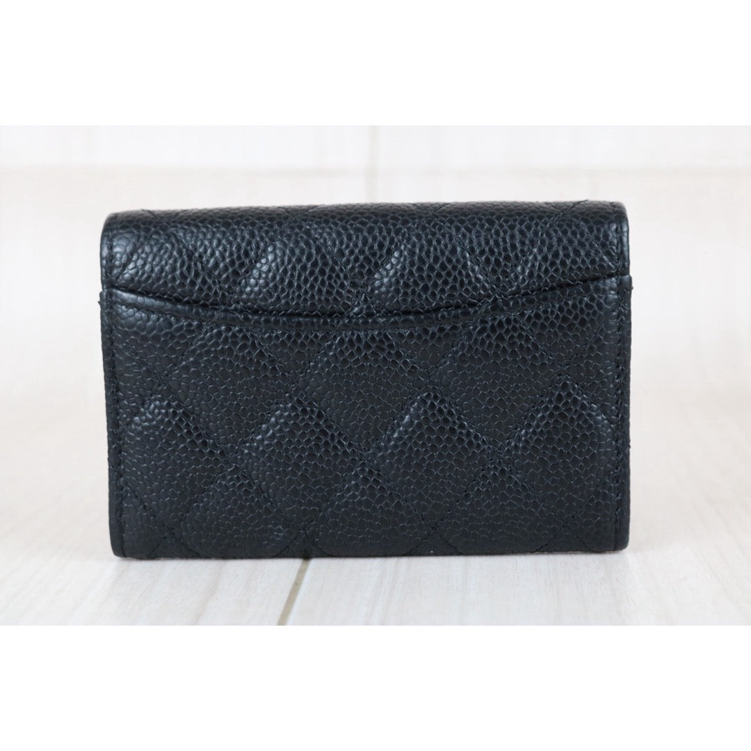 Include Entrupy Certificate of Authenticity｜Very Good ( Rank A)｜CHANEL Caviar Skin Black Card Holder Made In 2019-2020Year｜S26051102