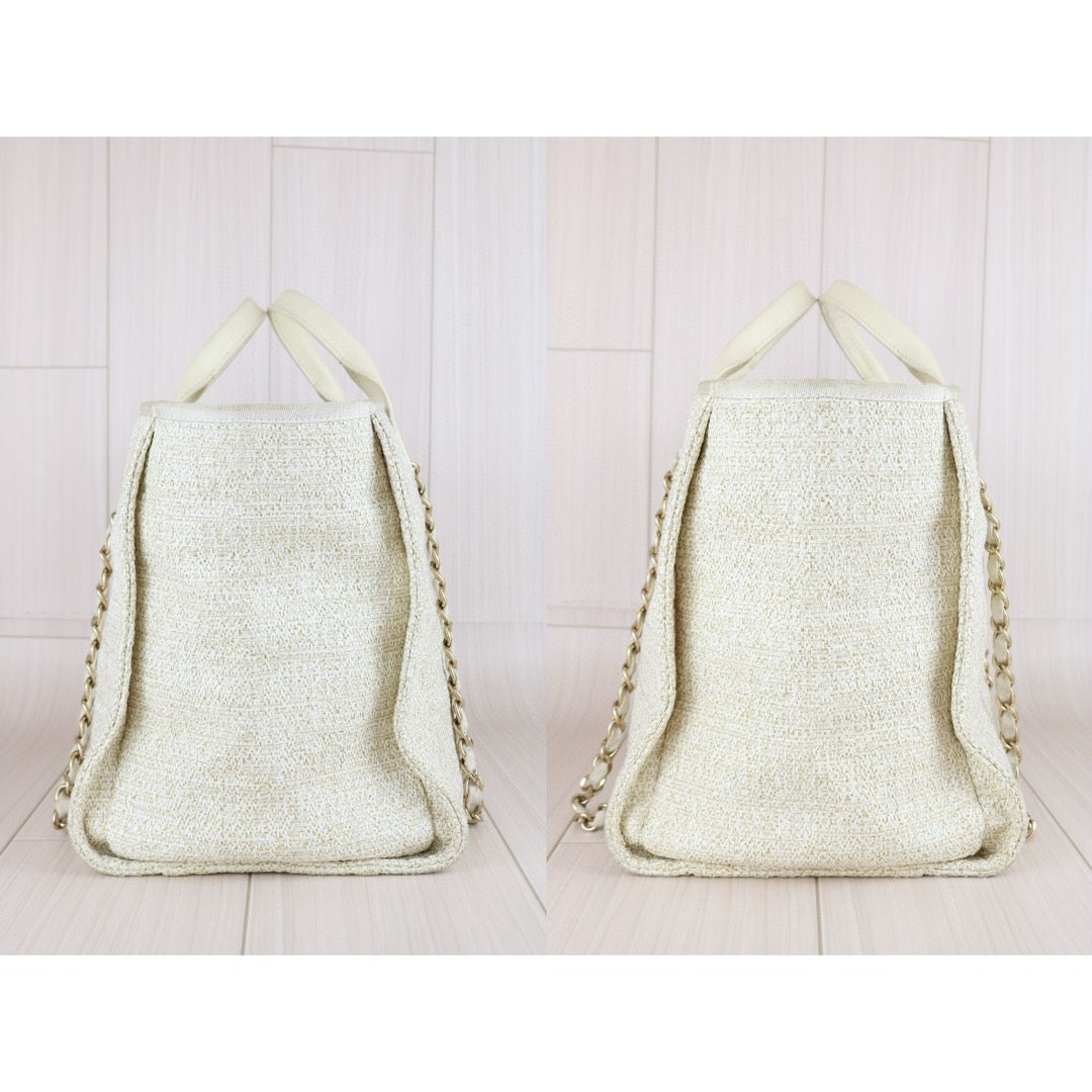 Good ( Rank AB)｜ CHANEL Canvas Tote Bag  White Beige Large Made In 2018-2019 Year｜B25011012