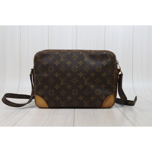 Include Entrupy Certificate of Authenticity｜Fair ( Rank B) ｜ Louis Vuitton Monogram Nile Shoulder Bag｜26011307