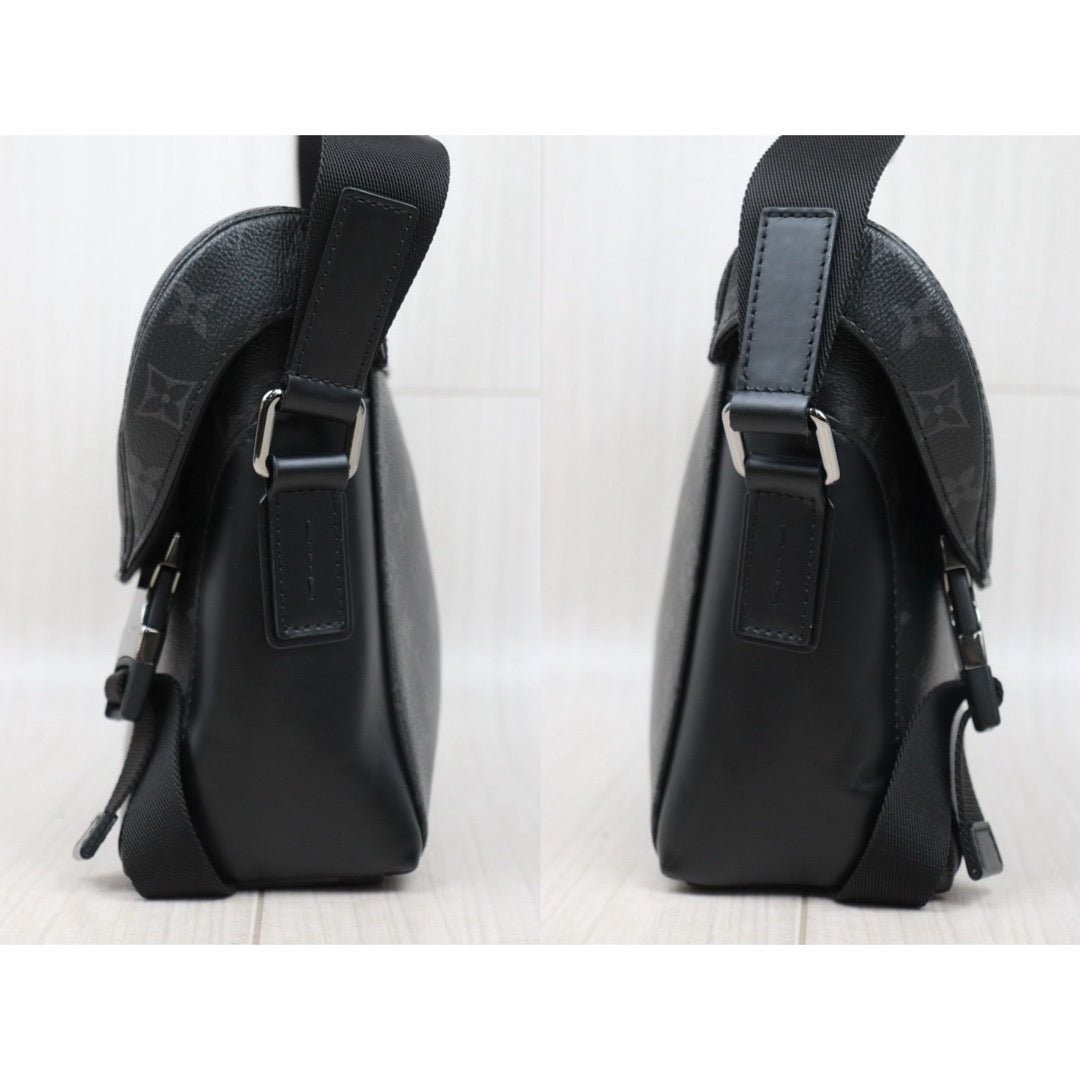 Very Good ( Rank A)｜LV Monogram Messenger  Voyager Shoulder Bag Black｜25072405