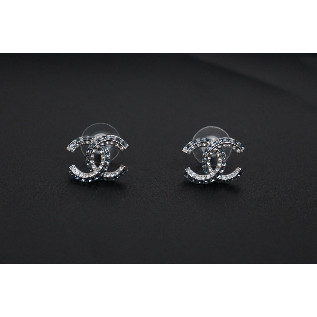 Excellent（Rank SA）｜ CHANEL F19P Coco Mark Rhinestone  Earrings Made In 2019Year｜S26031005