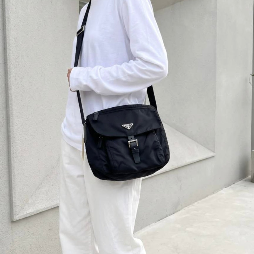 Include Entrupy Certificate of Authenticity｜Good ( Rank AB) ｜Prada  Nylon Black Shoulder Bag｜26092203